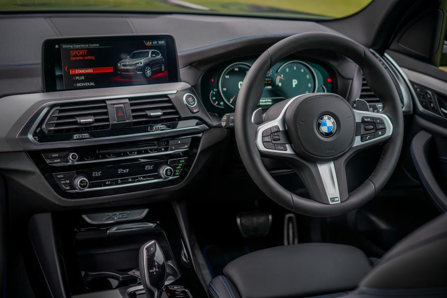 Торпедо BMW X3 xDrive30i M Sport (G08) 2018 года  (MY) (фото 2 из 14)